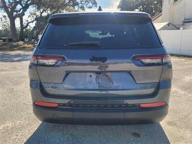 2025 Jeep Grand Cherokee Altitude X photo 3