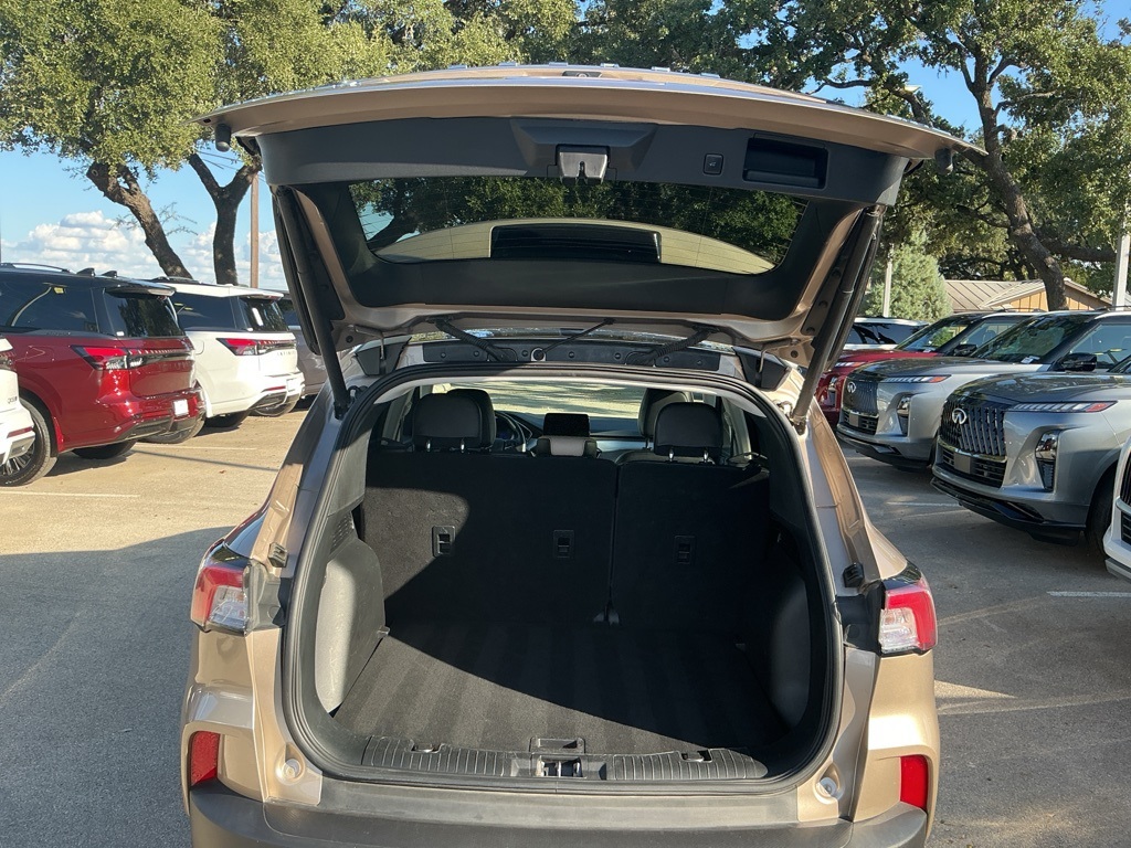 2021 Ford Escape Titanium photo 23