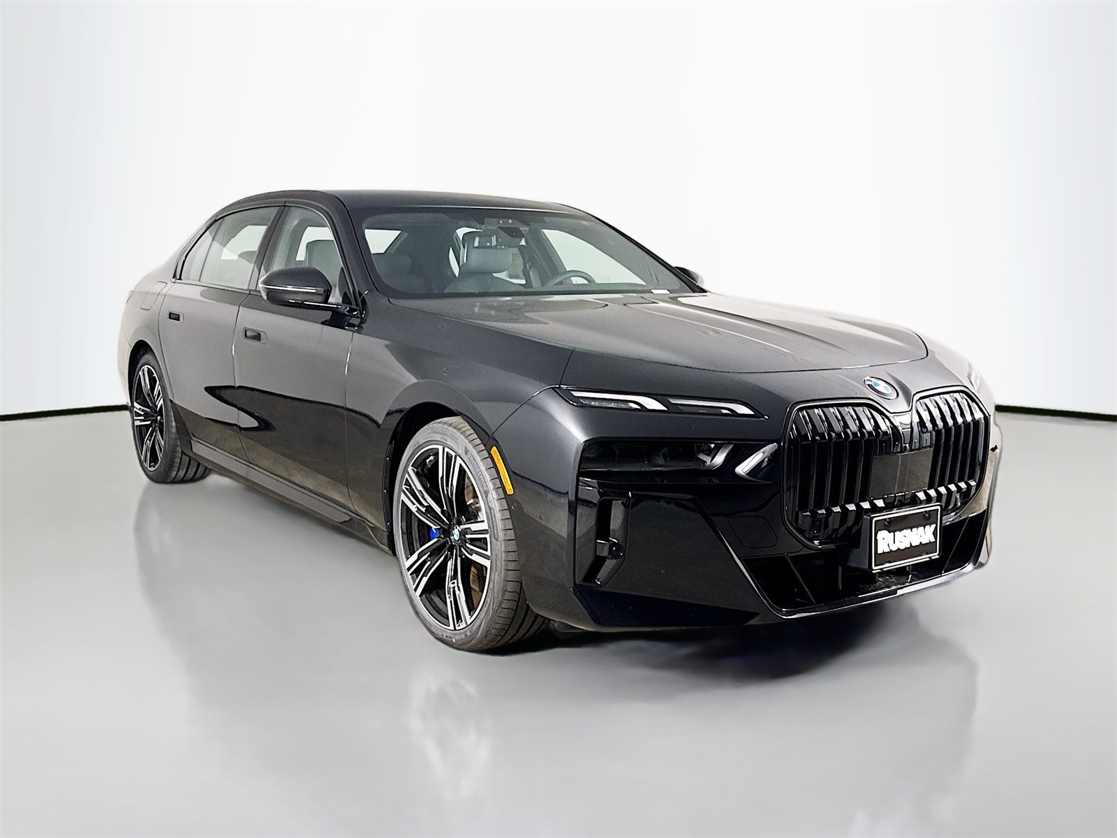 New 2025 Black Sapphire Metallic BMW 760i xDrive image 1