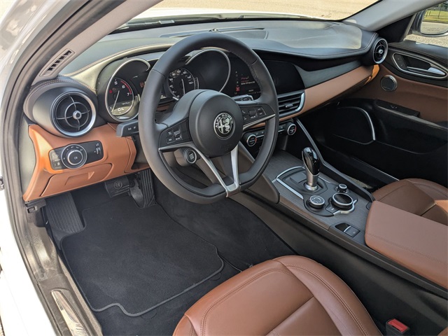 2019 Alfa Romeo Giulia Ti photo 10