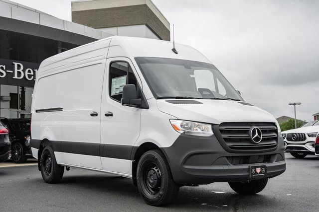 2025 Mercedes-Benz Sprinter Cargo Van Base's photo