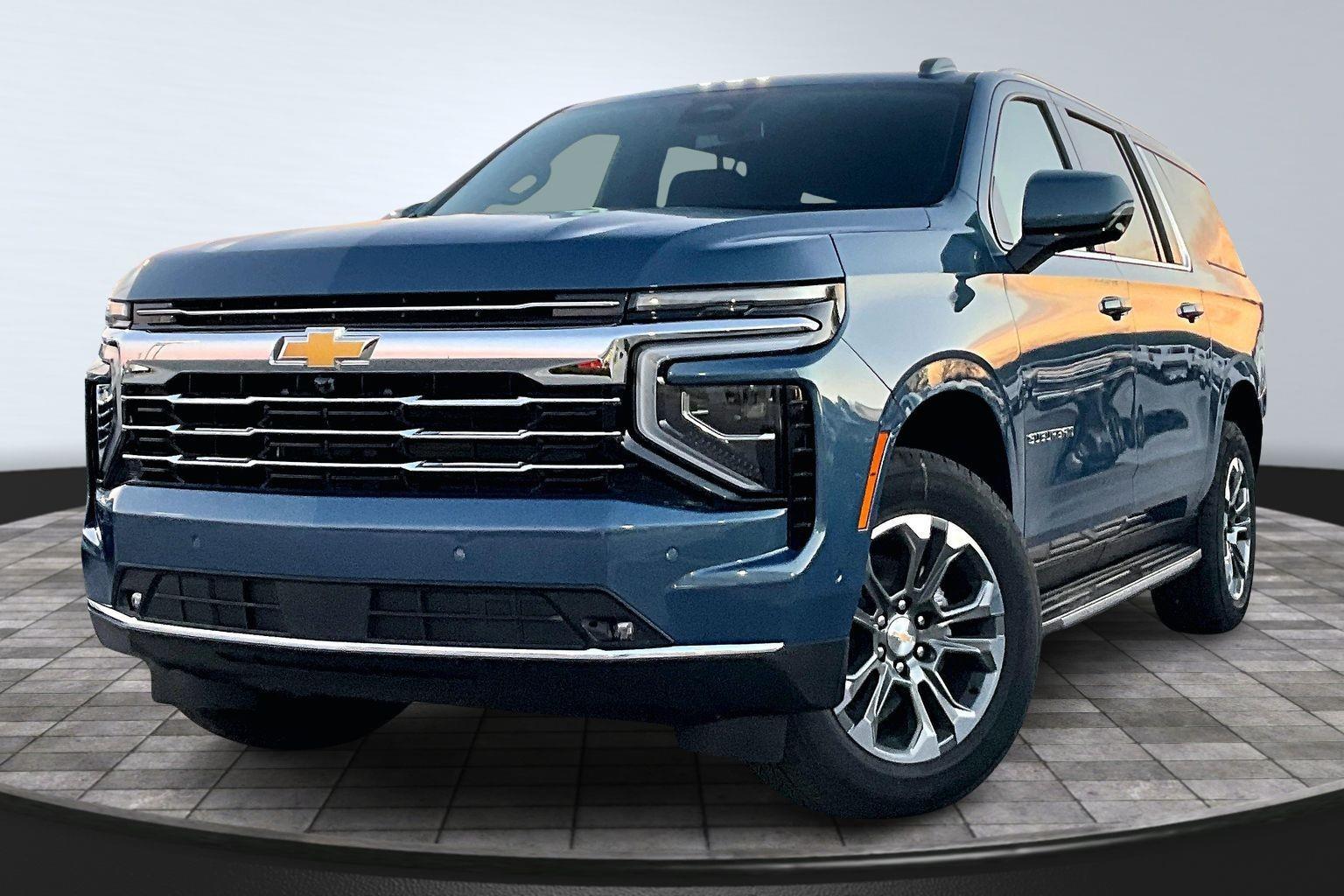 2026 Chevrolet Suburban LT's photo