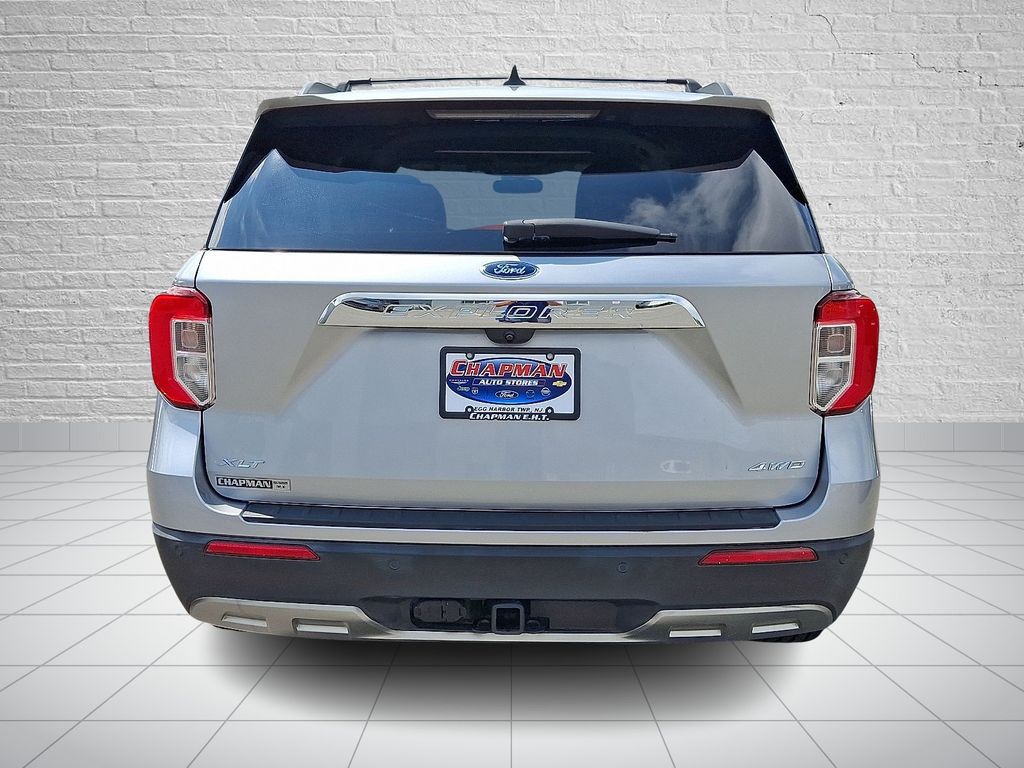 2022 Ford Explorer XLT photo 3