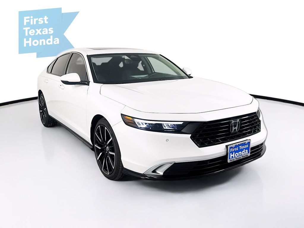 2025 Honda Accord Hybrid Touring's photo