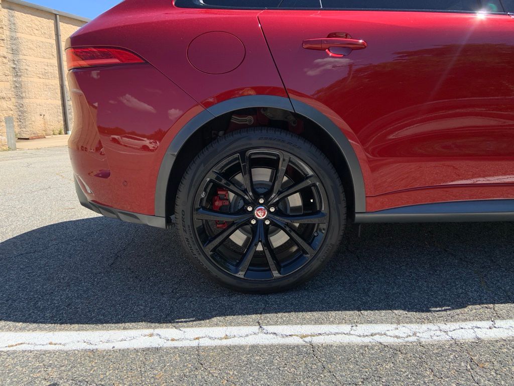 2020 Jaguar F-PACE SVR photo 10