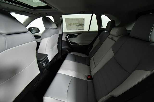 2025 Toyota RAV4 XLE Premium photo 21