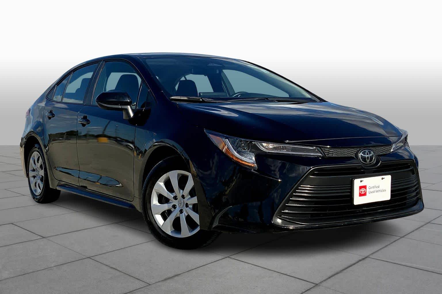 Used 2025 Toyota Corolla LE with VIN 5YFB4MDE9SP276261 for sale in Northfield, Minnesota