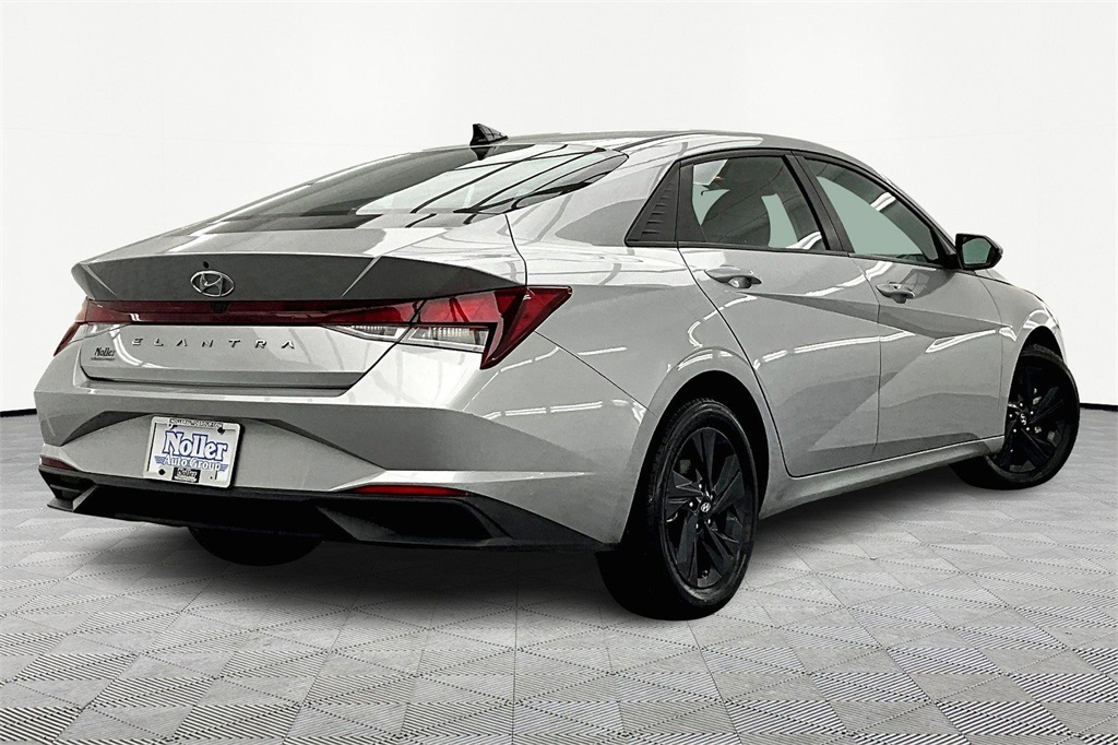 Used 2023 Hyundai Elantra SEL with VIN 5NPLM4AG6PH106020 for sale in Kansas City