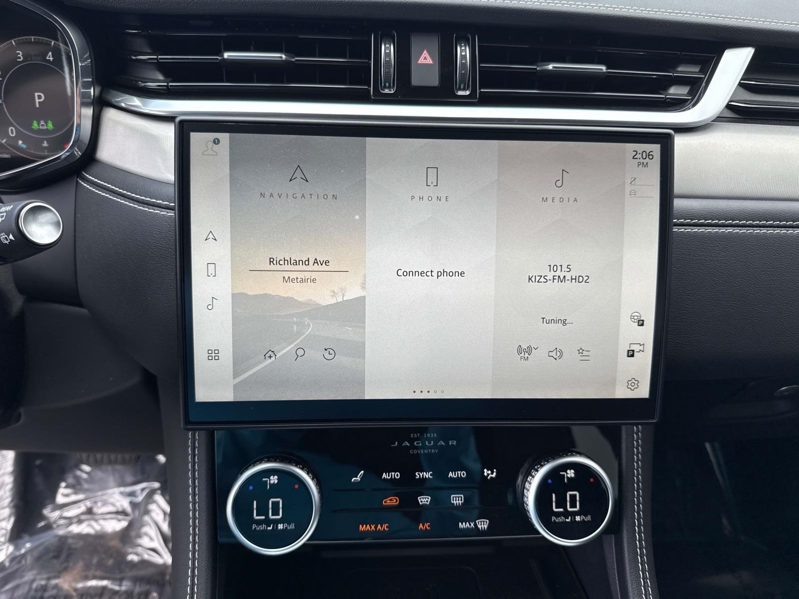 2026 Jaguar F-PACE P250 R-Dynamic S photo 4