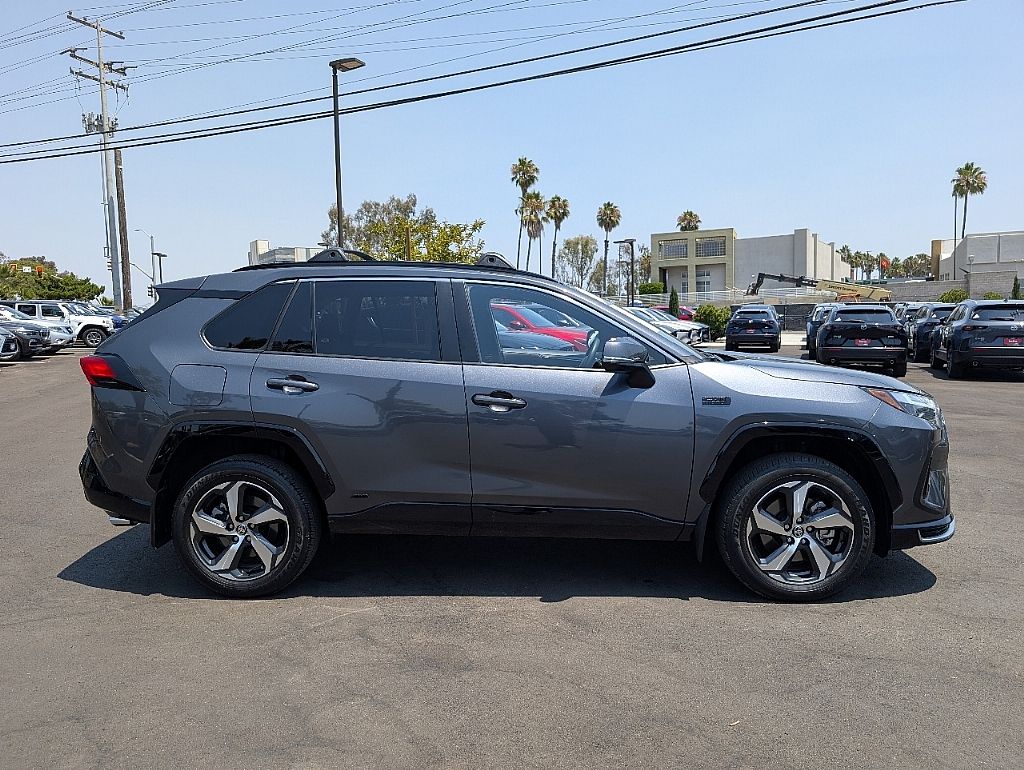2024 Toyota RAV4 Prime SE photo 6