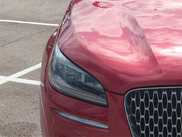 2022 Lincoln Corsair Standard photo 9