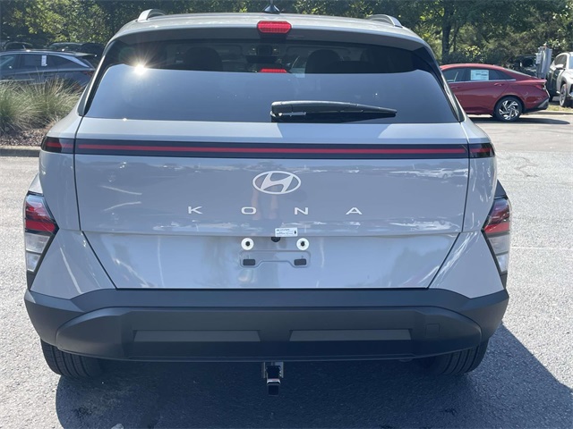 2025 Hyundai Kona SEL photo 5