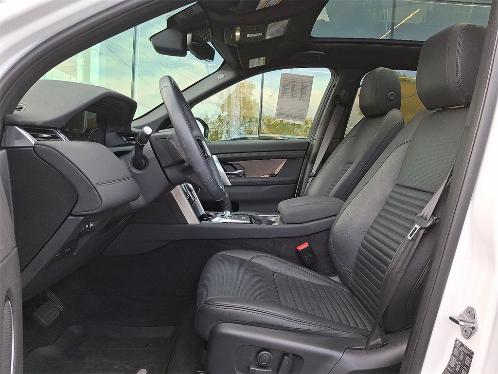 2023 Land Rover Discovery Sport S photo 13