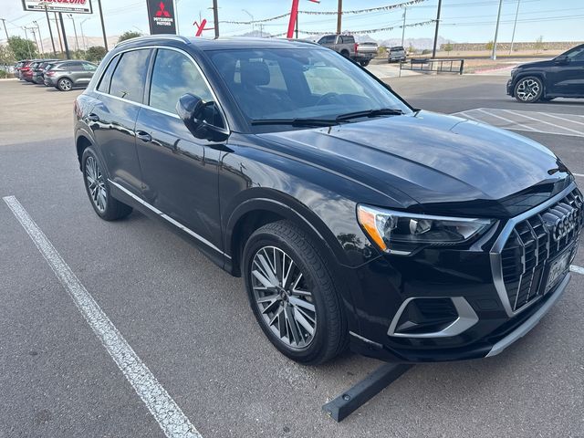 2022 Audi Q3 Premium photo 3