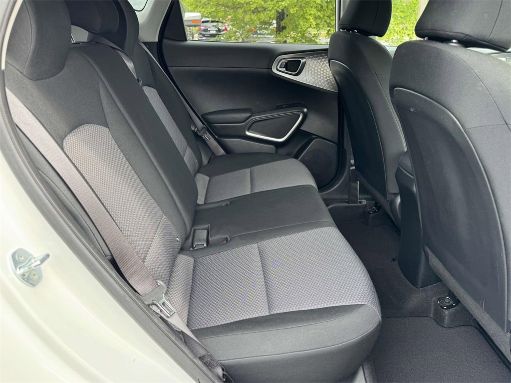2023 Kia Soul LX photo 13