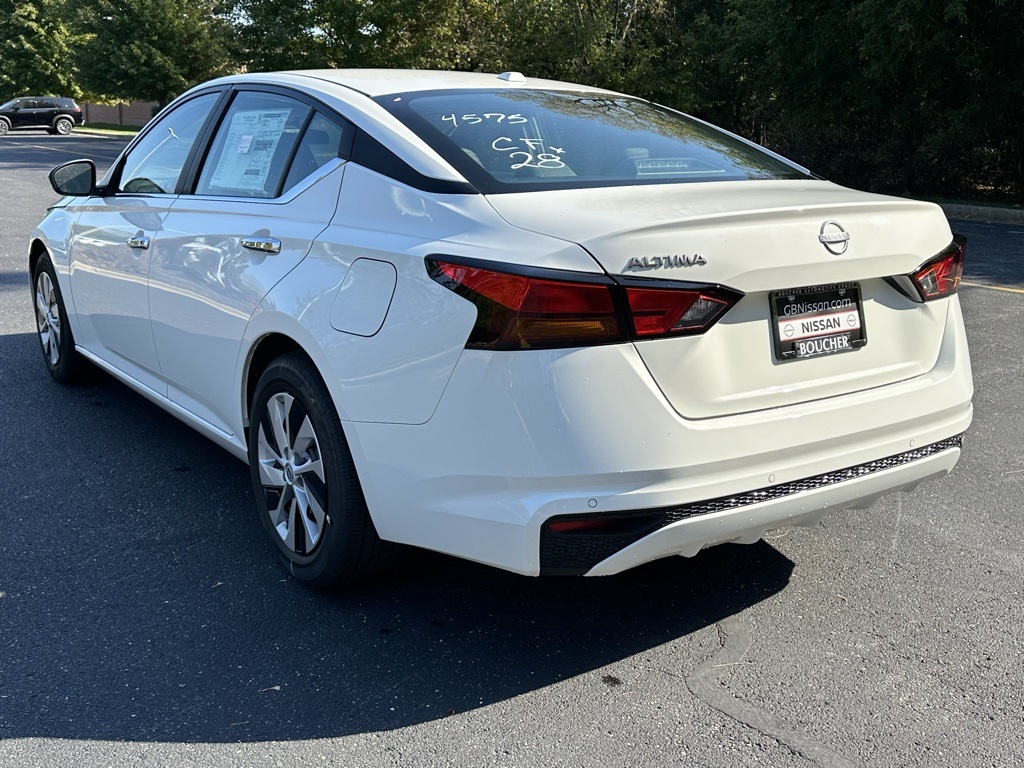 2025 Nissan Altima 2.5 S photo 6