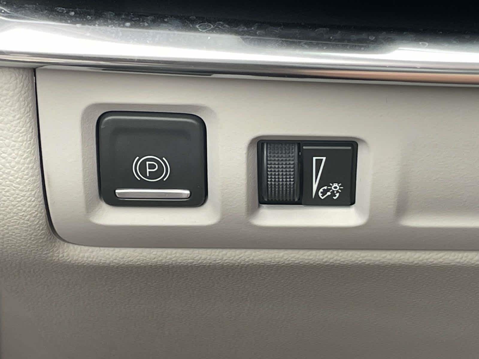 2022 Cadillac XT4 Luxury photo 23