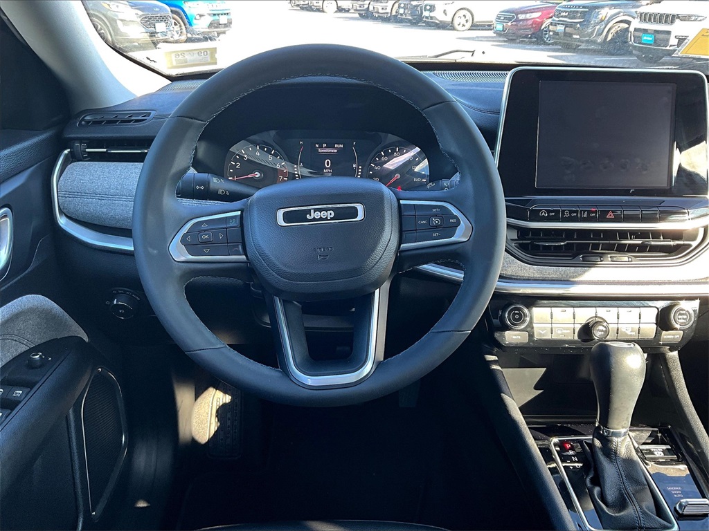 2022 Jeep Compass Latitude photo 16