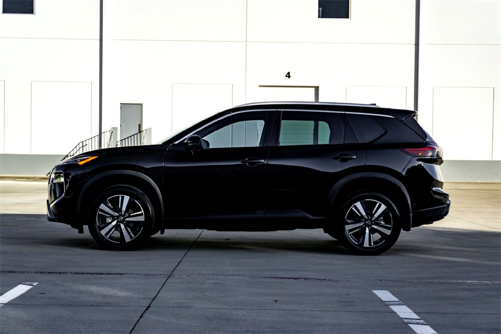 2024 Nissan Rogue SL photo 7