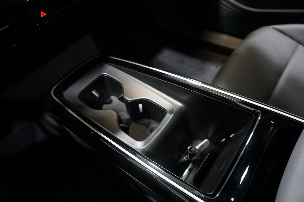 2025 Volkswagen ID.4 Pro S photo 20