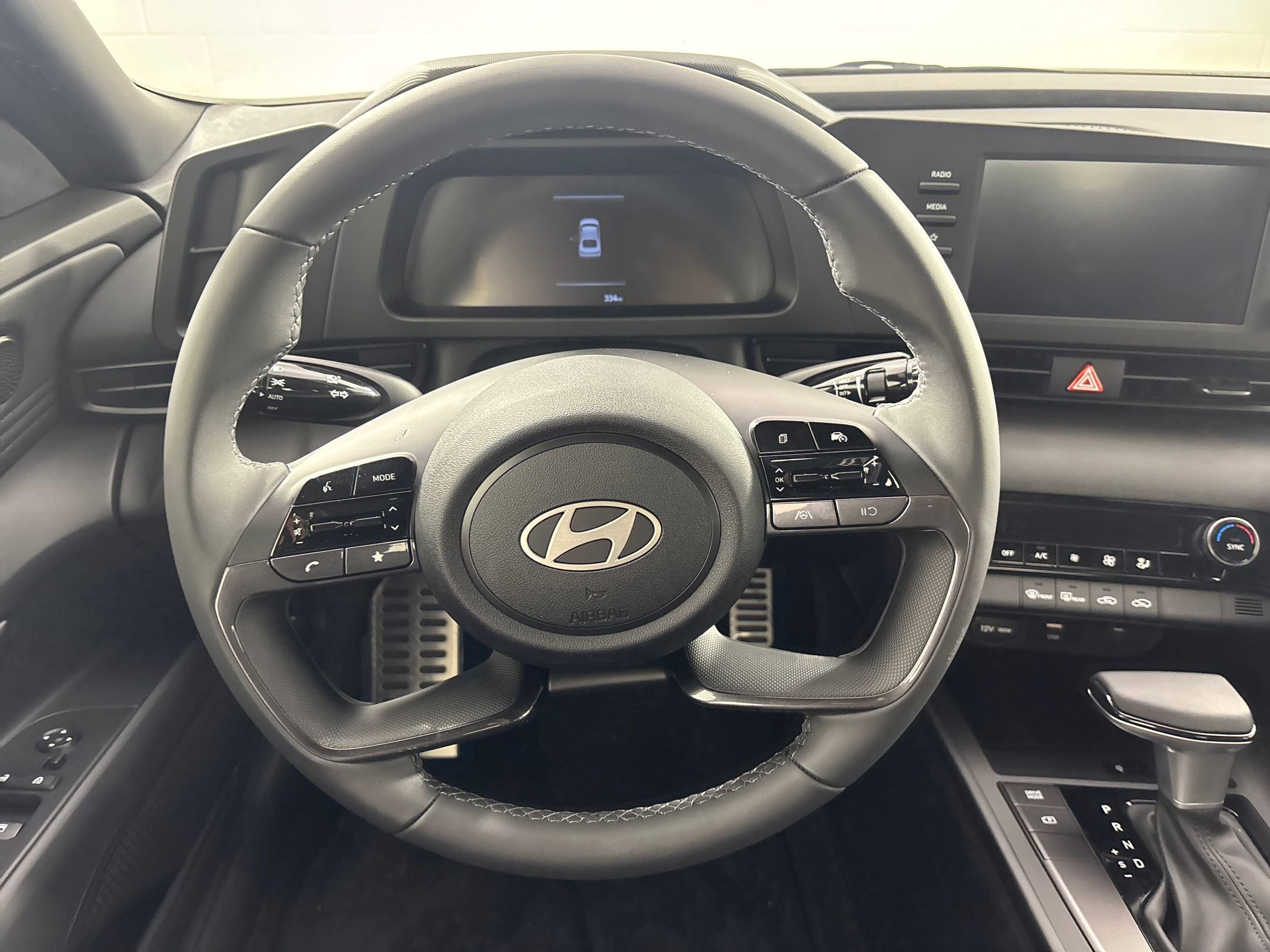2025 Hyundai Elantra SEL Sport photo 24