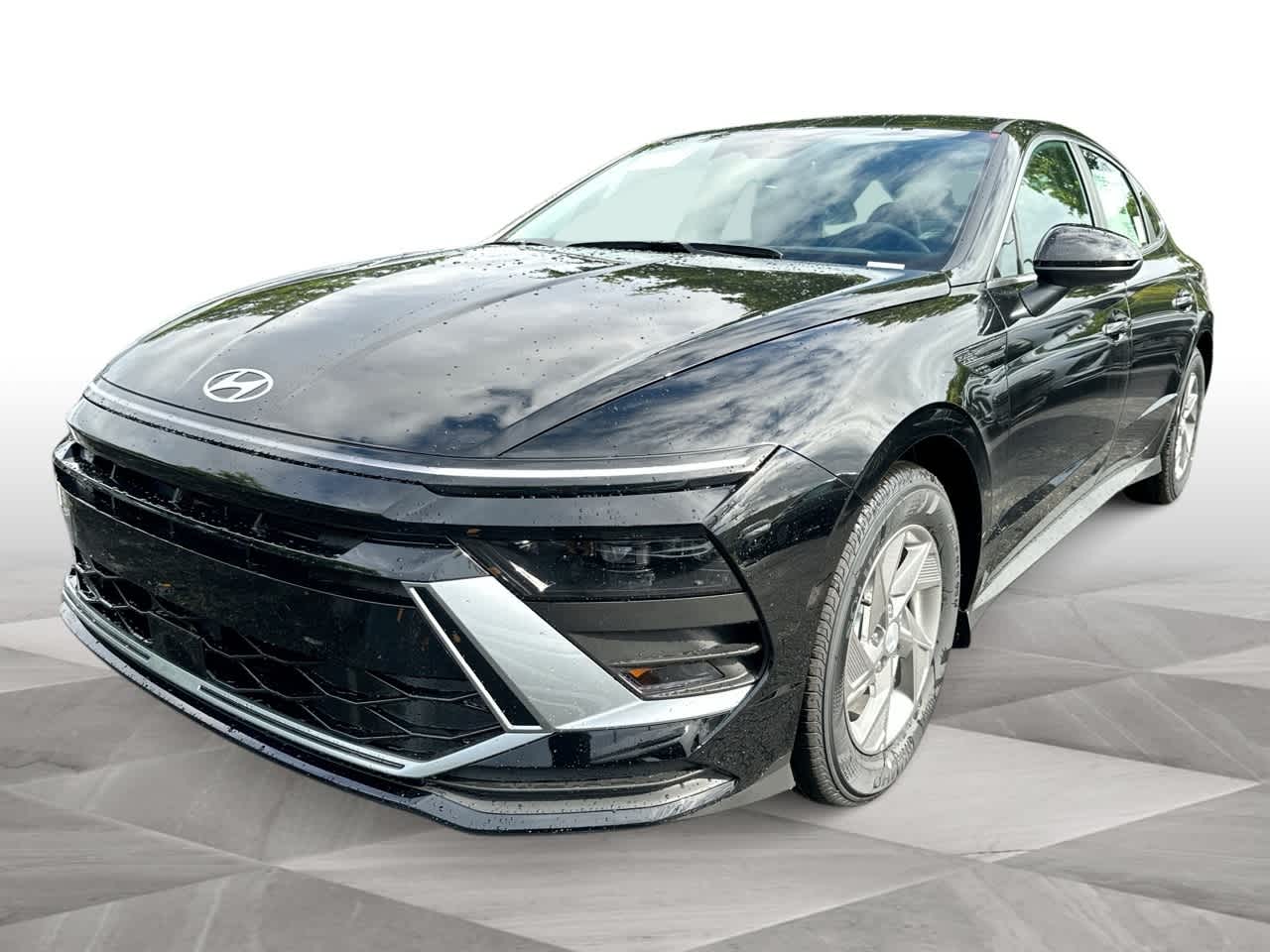 2026 Hyundai Sonata SE's photo