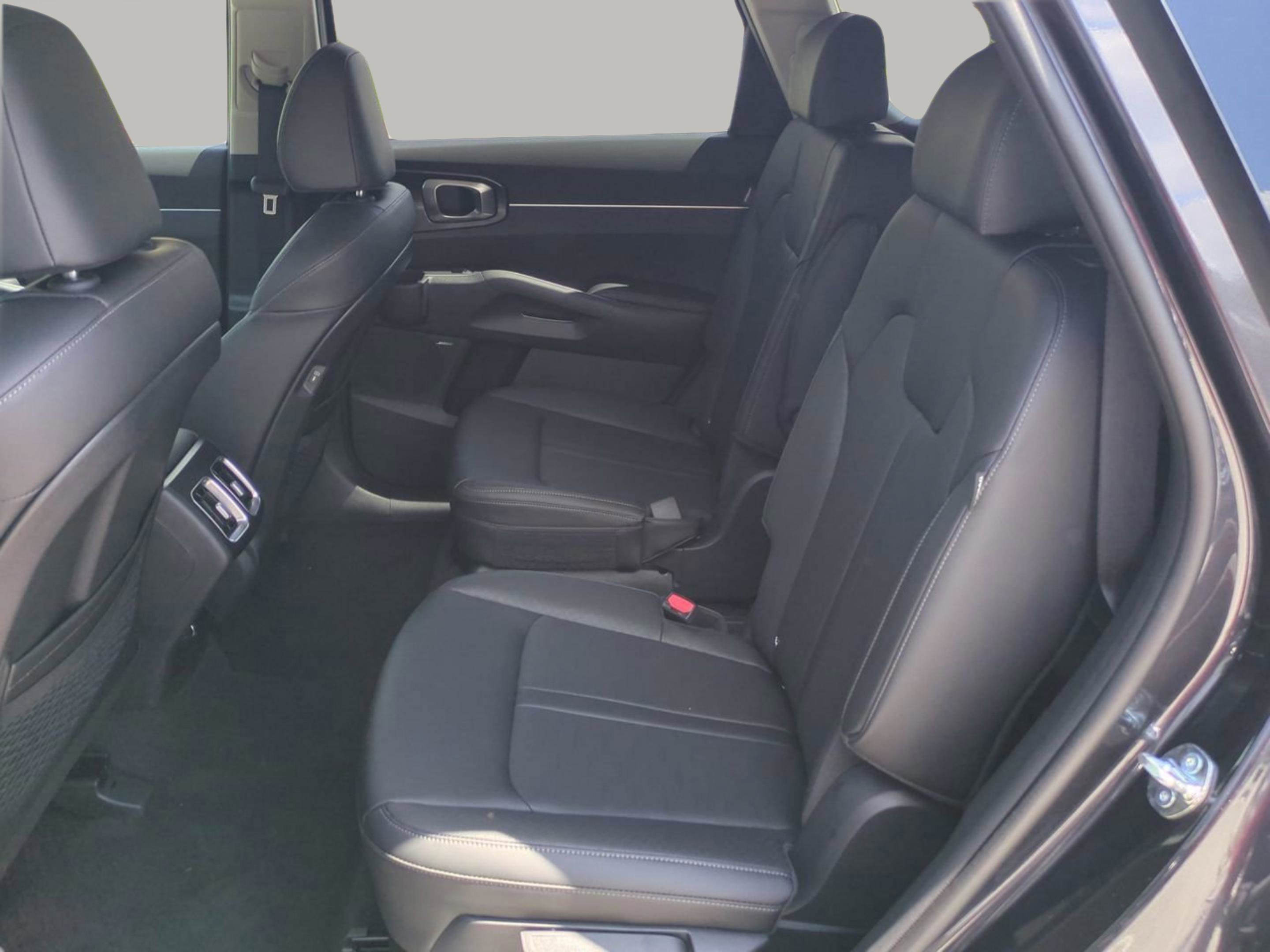 2026 Kia Sorento EX photo 15
