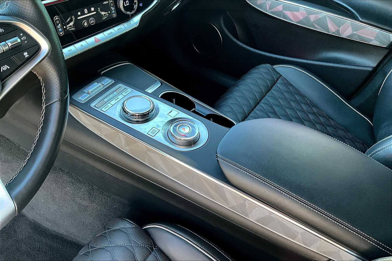 2025 Genesis GV70 3.5T Sport photo 16