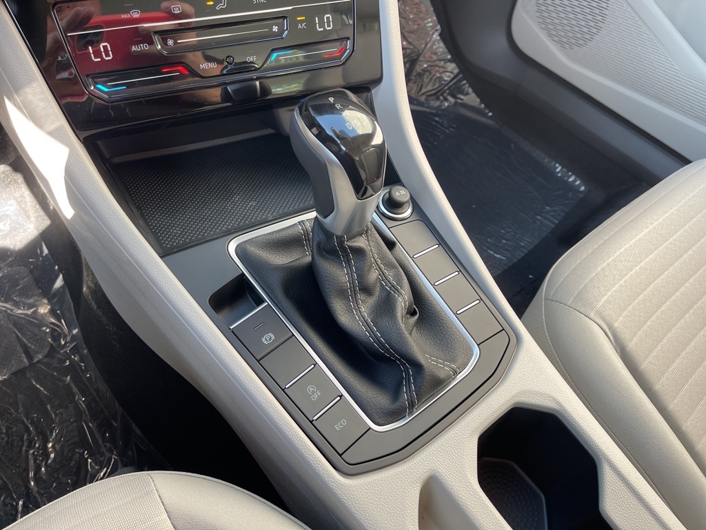 2025 Volkswagen Jetta 1.5T S photo 9