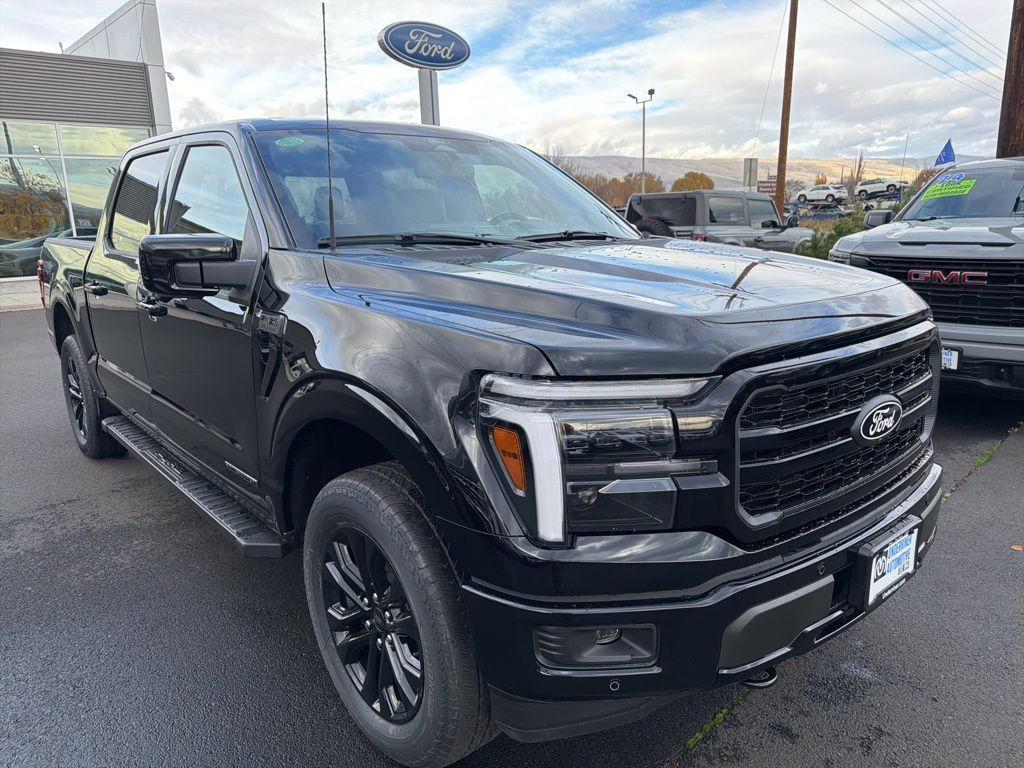 2025 Ford F-150 Lariat's photo