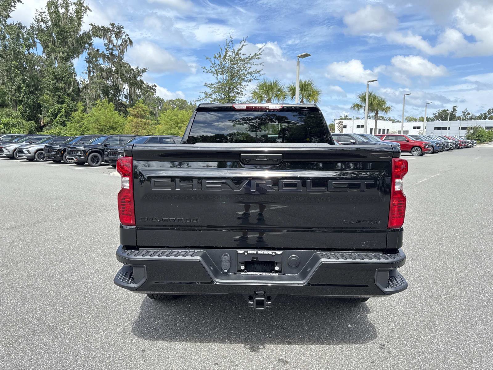 2026 Chevrolet Silverado 1500 Custom photo 4
