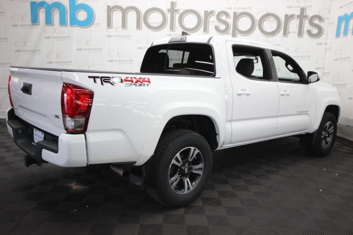 2017 Toyota Tacoma SR5 Sport TRD Pro photo 6