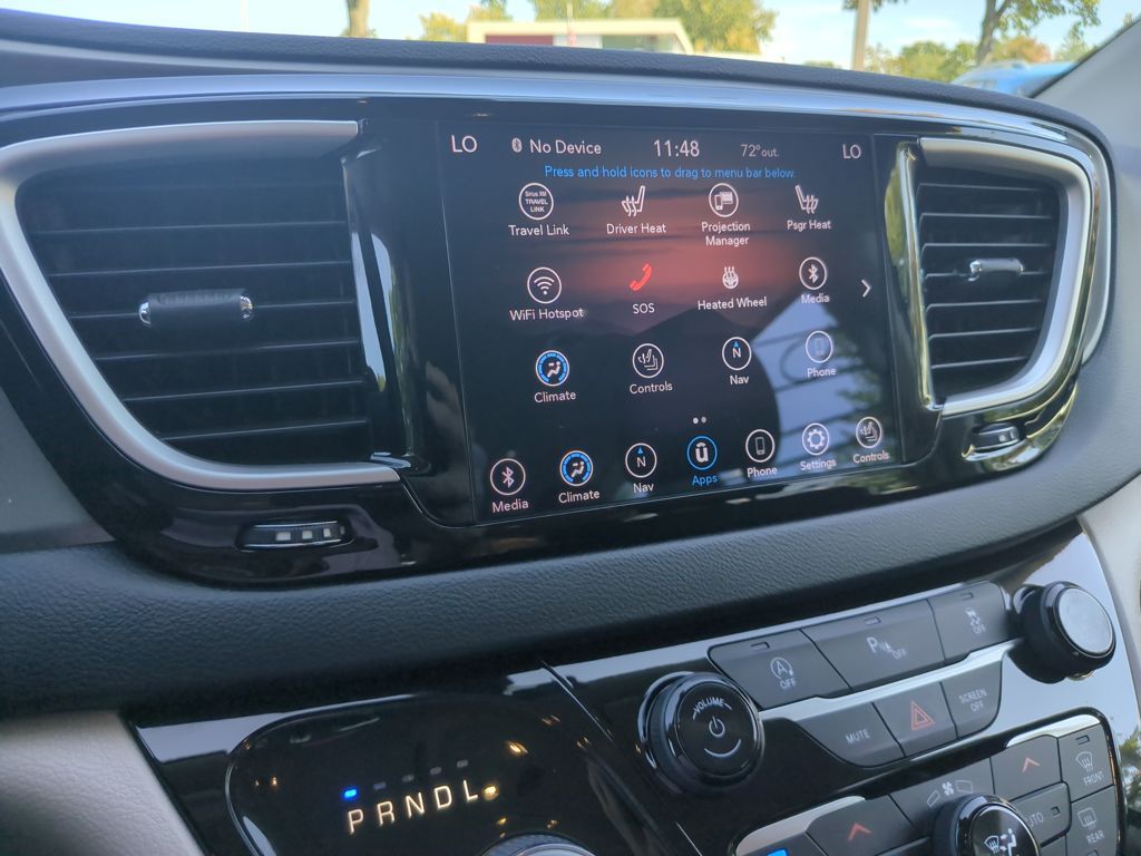 2020 Chrysler Pacifica Touring L photo 7