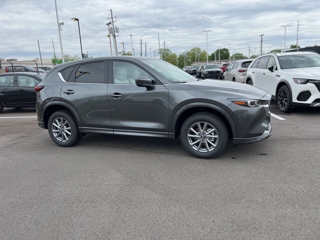 2025 Mazda CX-5 2.5 S Preferred photo 3