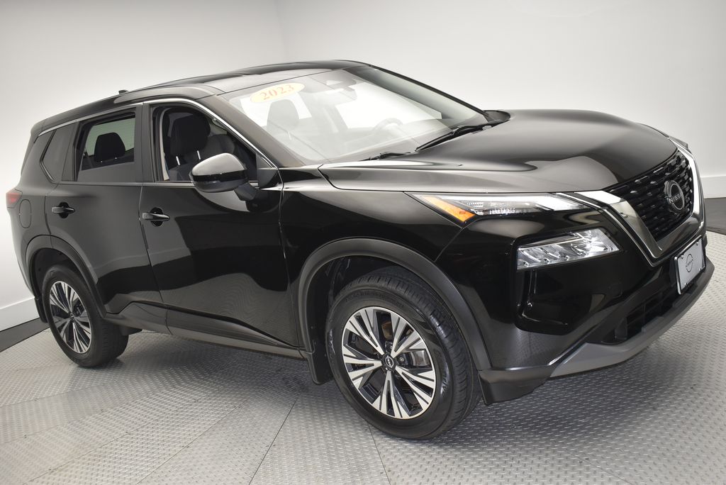 2023 Nissan Rogue SV photo 3