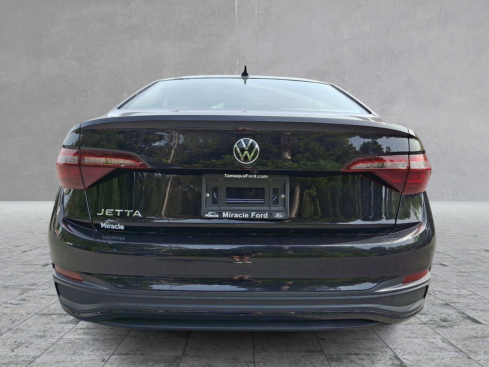 2024 Volkswagen Jetta S photo 3