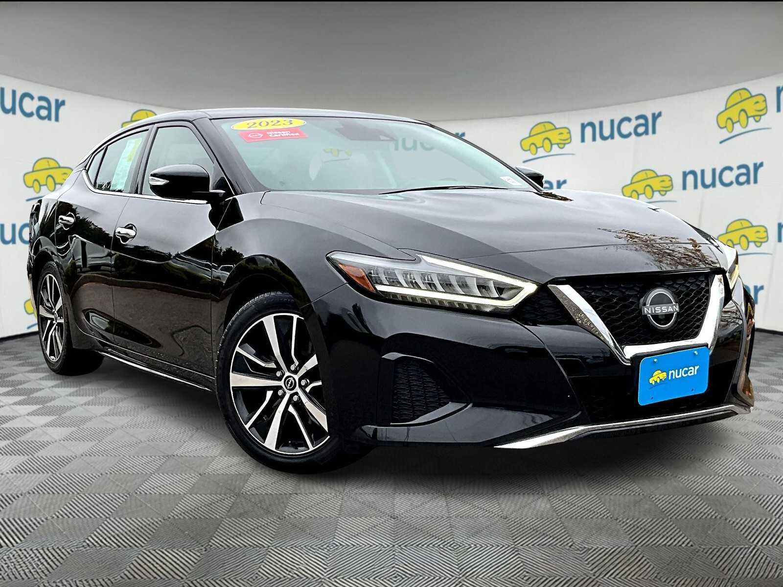 2023 Nissan Maxima SV's photo
