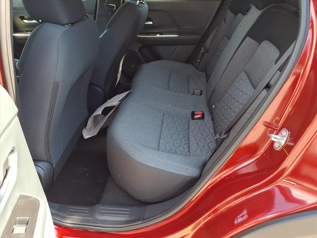 2026 Nissan Kicks SV photo 10