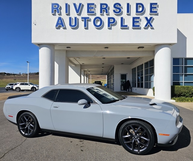 2021 Dodge Challenger SXT's photo