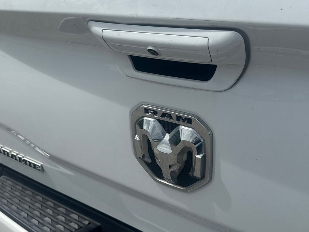 2020 Ram 3500 Laramie photo 33