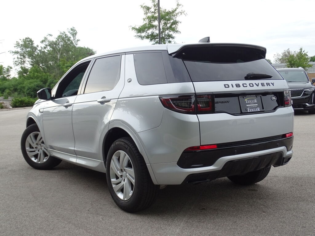 2022 Land Rover Discovery Sport S R-Dynamic photo 14