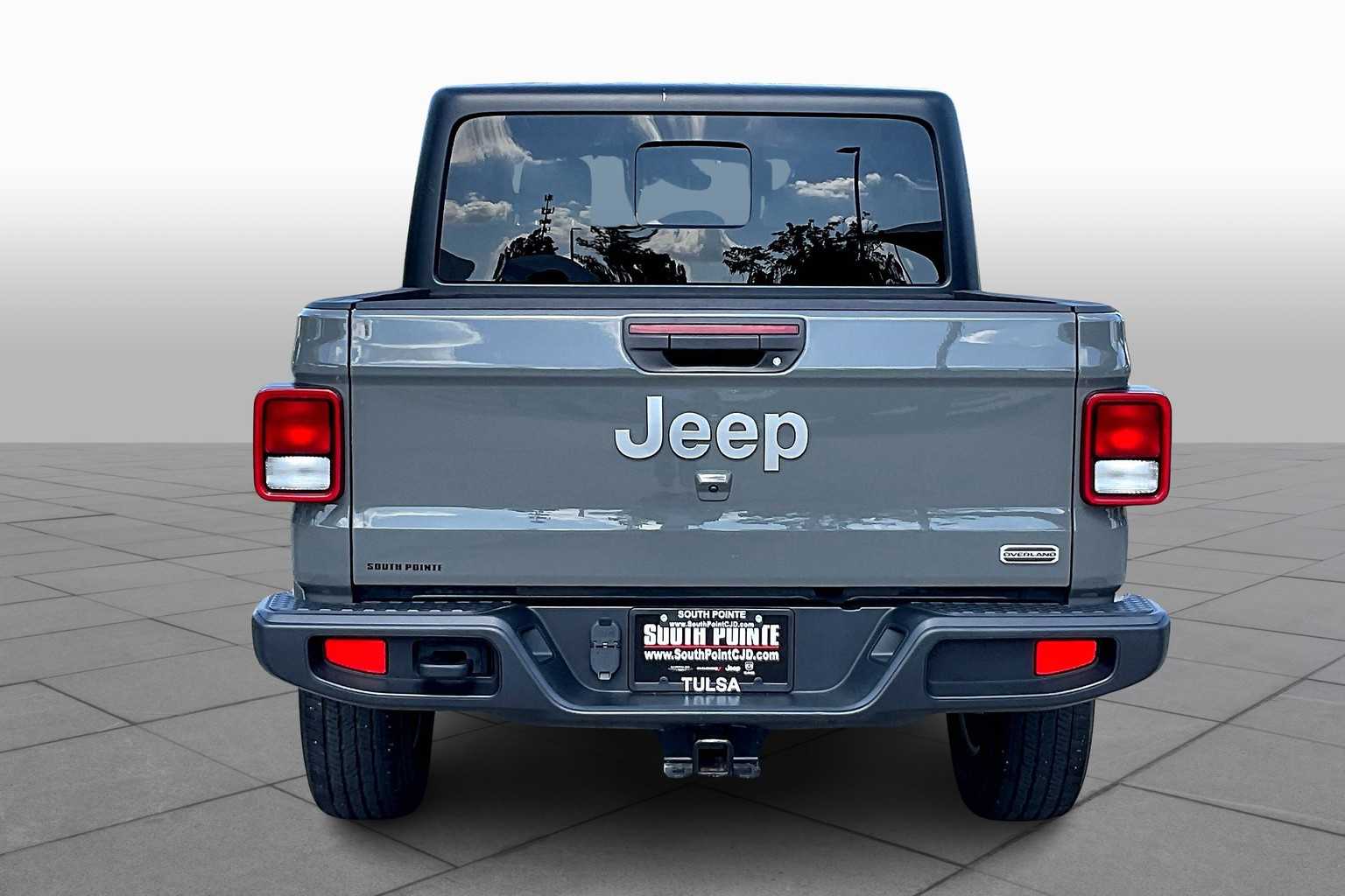 2022 Jeep Gladiator Overland photo 4