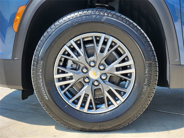 2026 Chevrolet Traverse photo 8