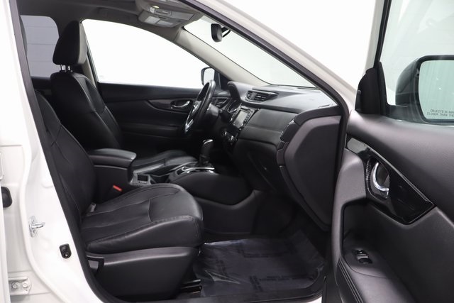 2017 Nissan Rogue SL photo 12