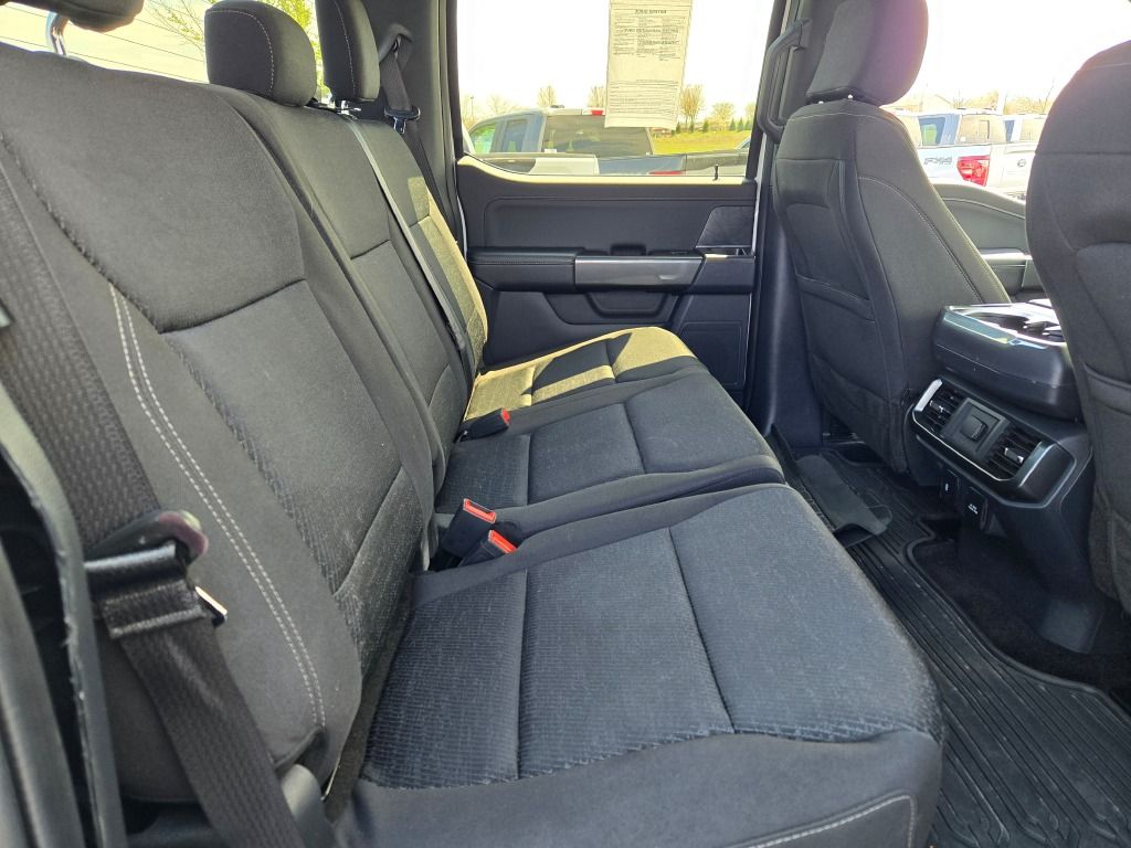 2022 Ford F-150 XLT photo 8
