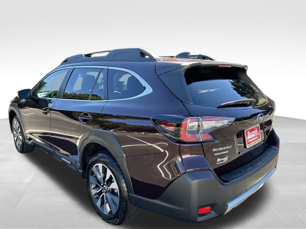 2025 Subaru Outback Limited XT photo 2