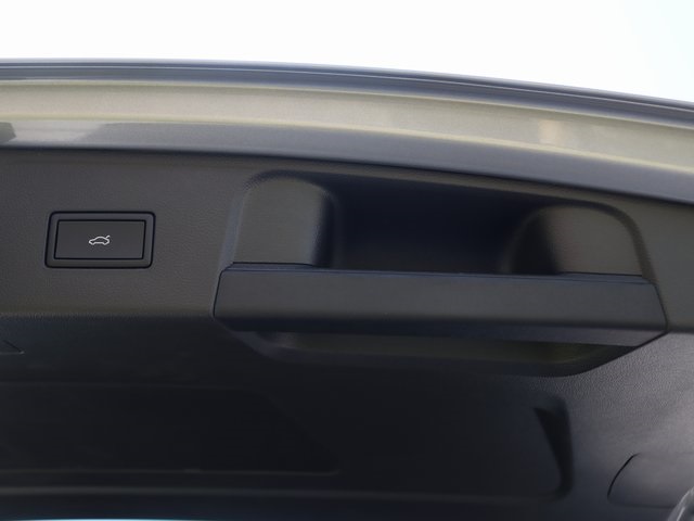 2026 Volkswagen Atlas SE Technology photo 30