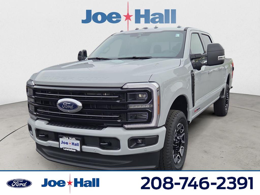 2026 Ford F-350 Super Duty Platinum's photo