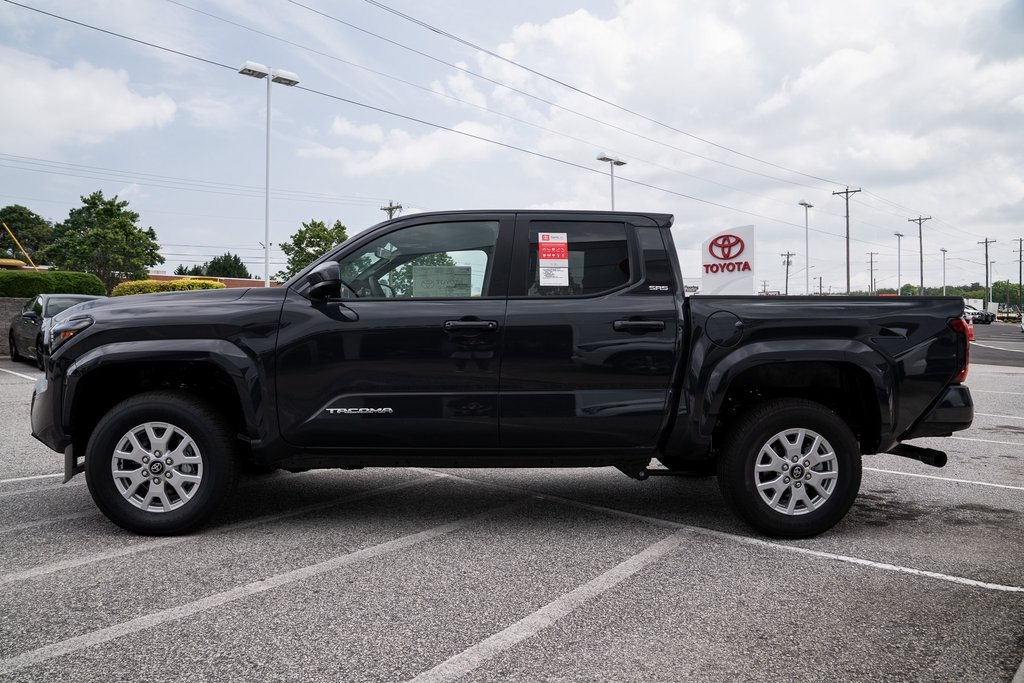 2025 Toyota Tacoma SR5 Double Cab photo 4