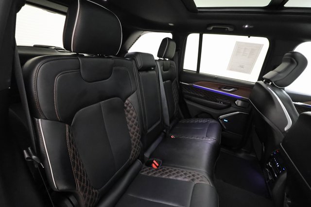 2022 Jeep Grand Cherokee Summit photo 23